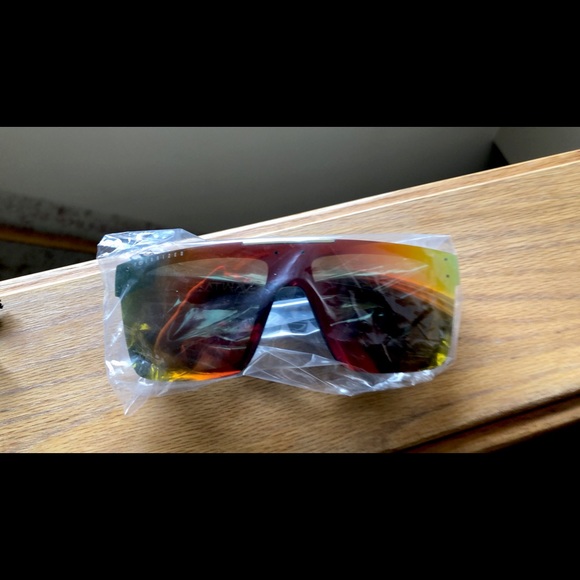 GQ sunglasses!!! Heatwave brand new! - Picture 2 of 11